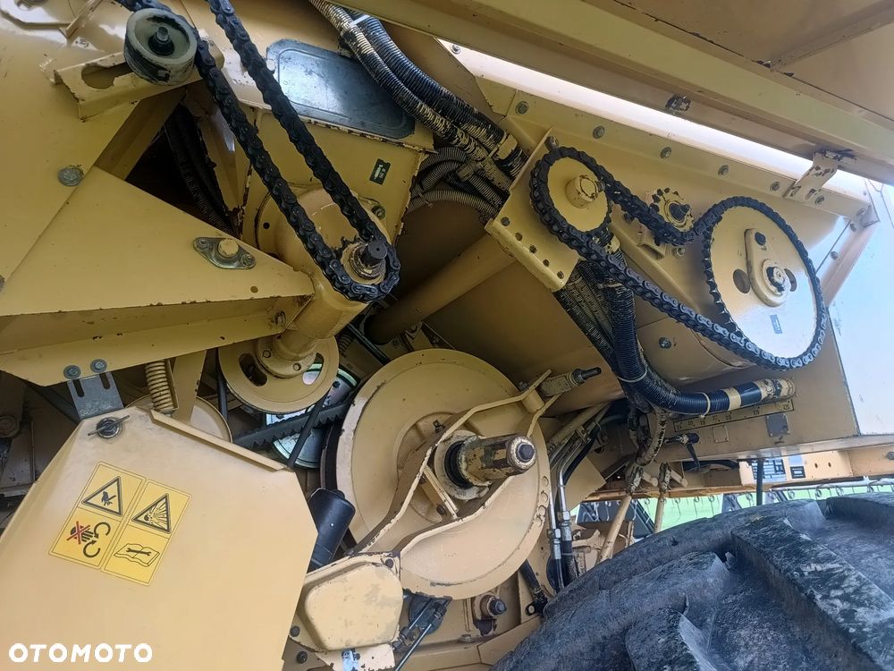 New Holland TX 65 Plus - 29