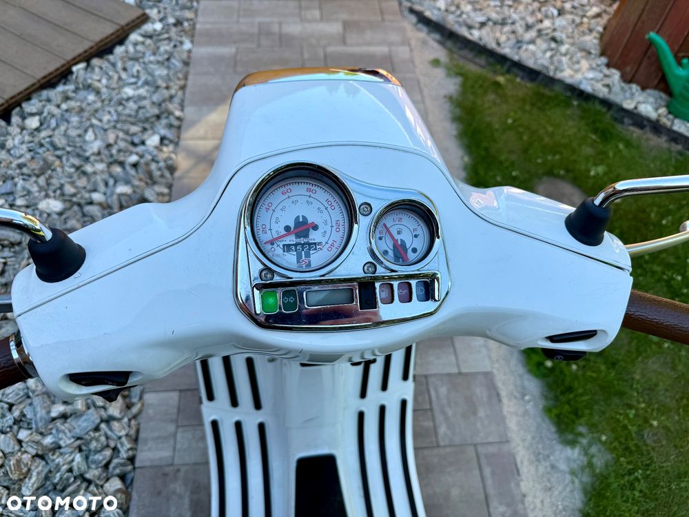 Piaggio Vespa - 5