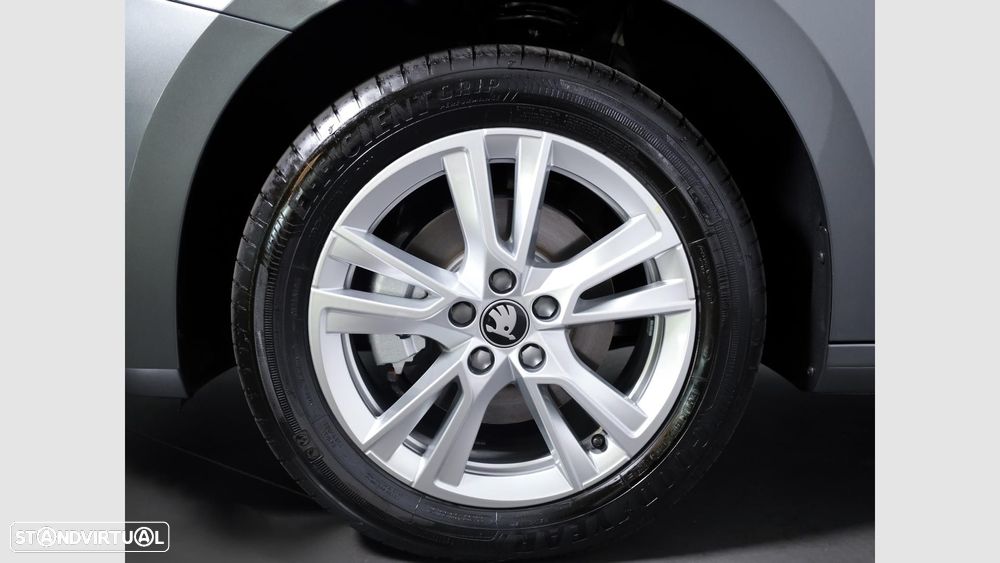 Skoda Fabia 1.0 TSI Selection DSG - 6