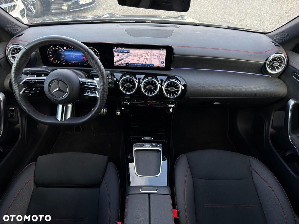 Mercedes-Benz CLA - 18