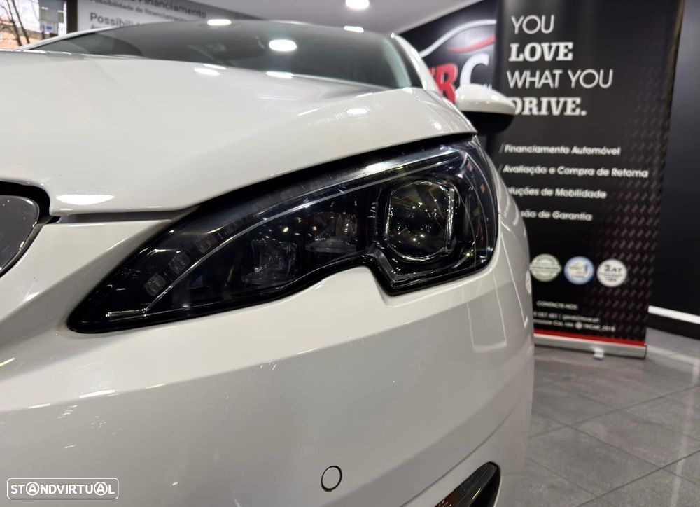 Peugeot 308 SW 1.2 PureTech Allure EAT6 - 5