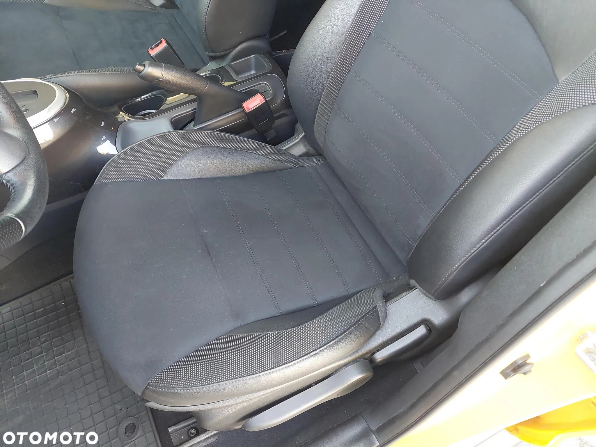Nissan Juke 1.6 N-Connecta Xtronic EU6 - 12