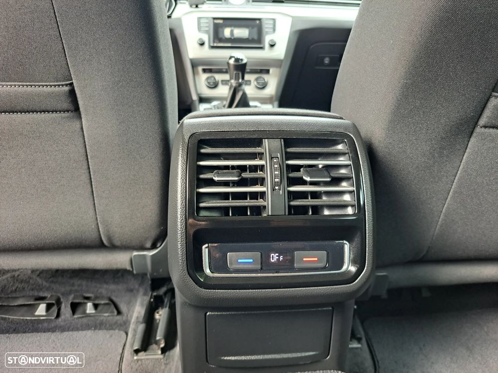 VW Passat 1.6 TDI (BlueMotion ) Comfortline - 30