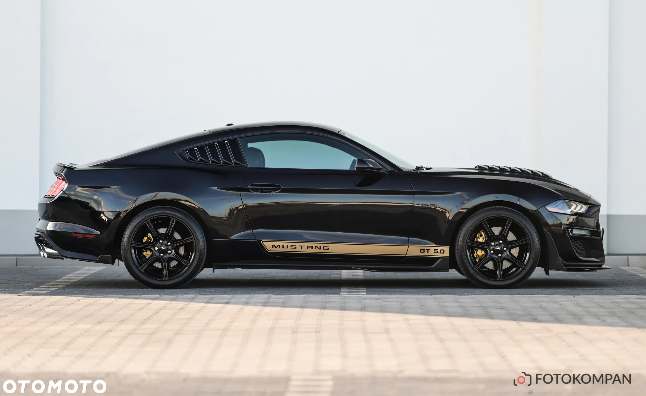 Ford Mustang 5.0 V8 GT - 12