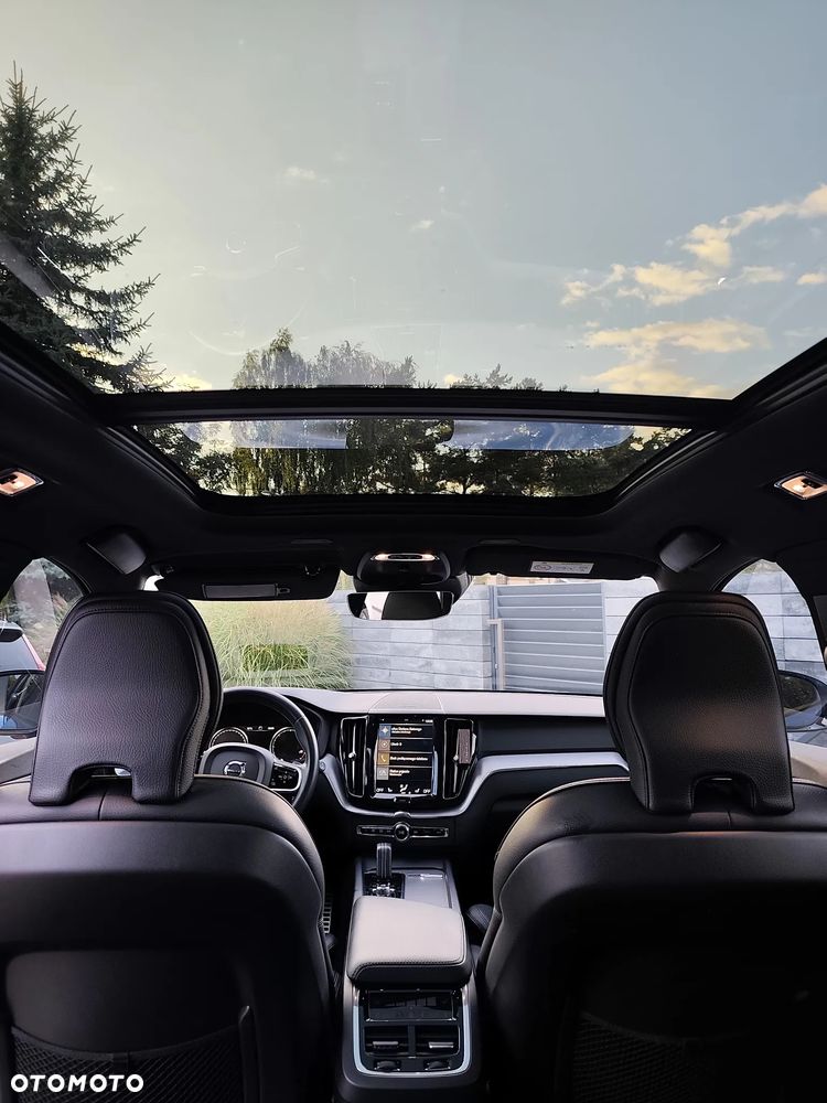 Volvo XC 60 D5 AWD R-Design - 5