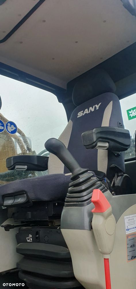 Sany SY215C - 8