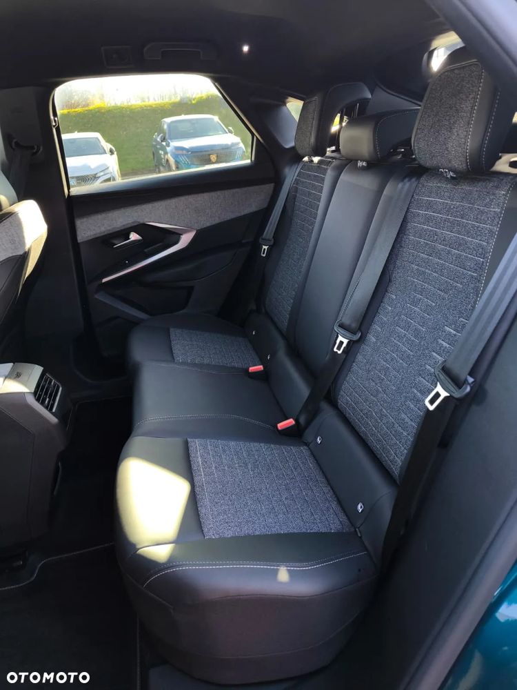 Peugeot 3008 1.2 PureTech mHEV Allure e-DCS6 - 14