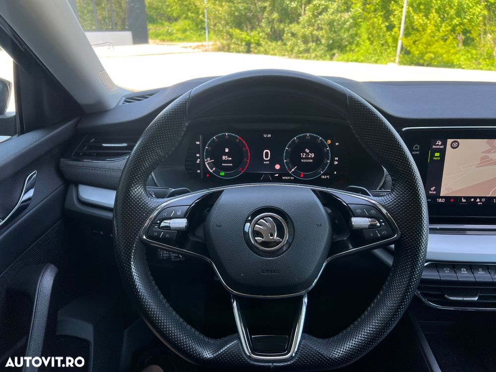 Skoda Octavia 2.0 TDI STYLE DSG - 20