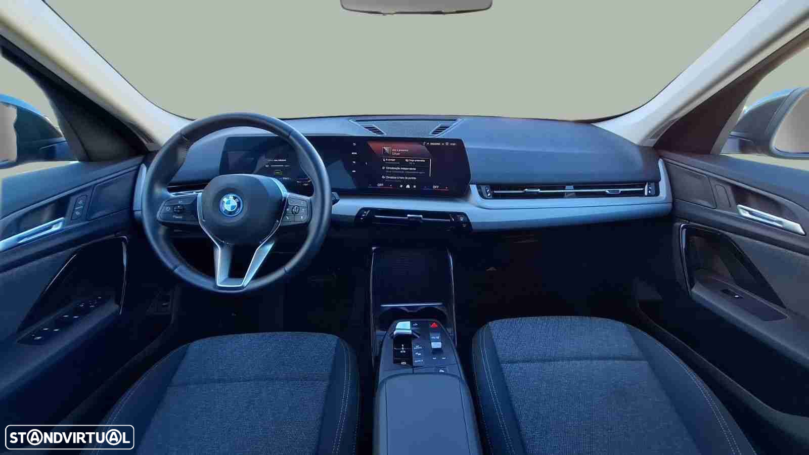 BMW iX1 eDrive20 - 9