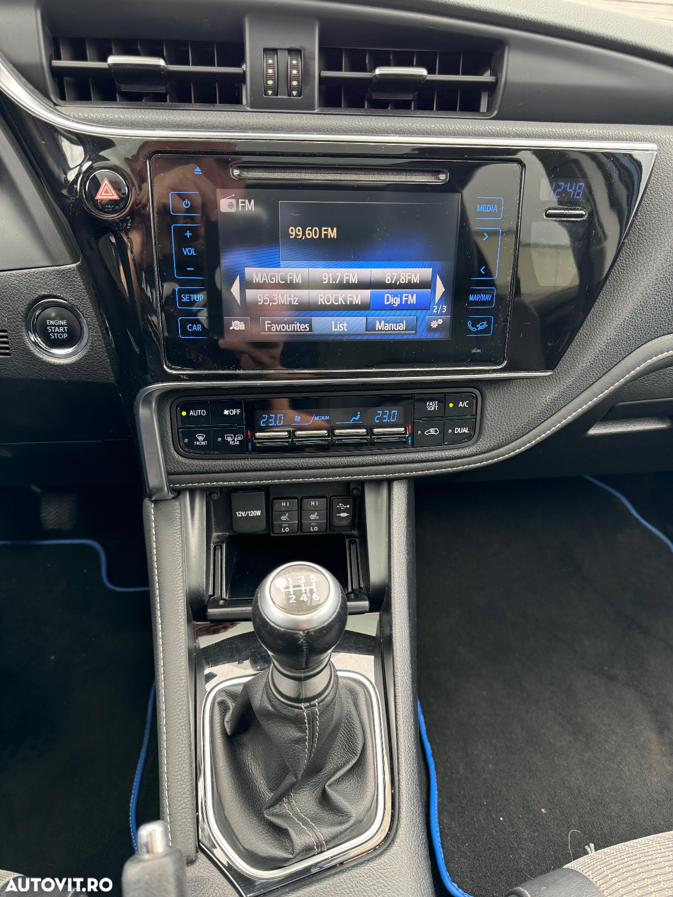 Toyota Auris 1.6 D-4D Touring Sports Executive - 12