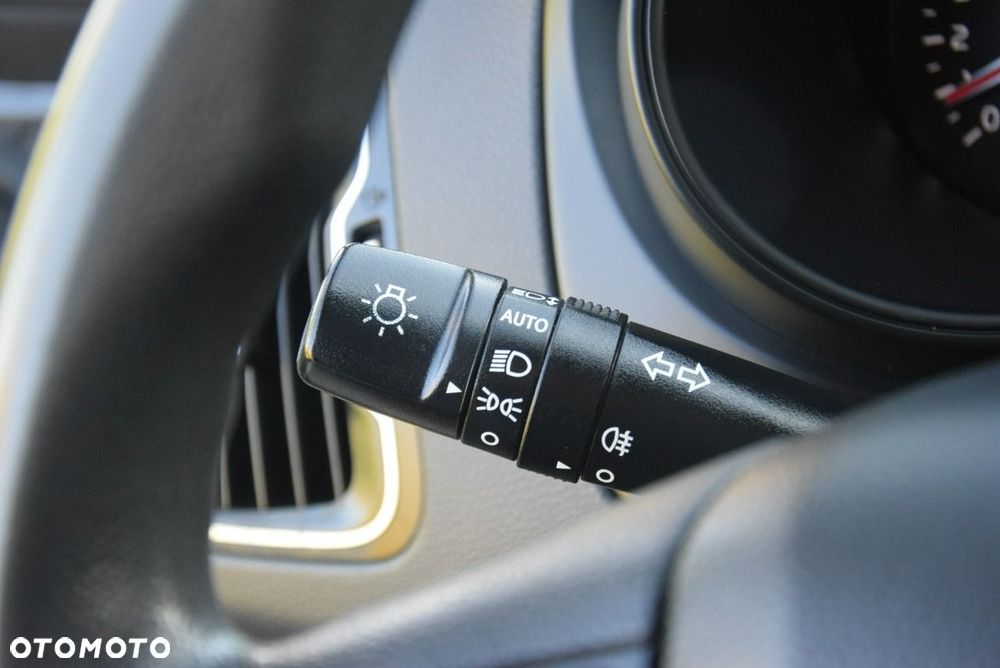 Kia Rio 1.2 Attract - 32