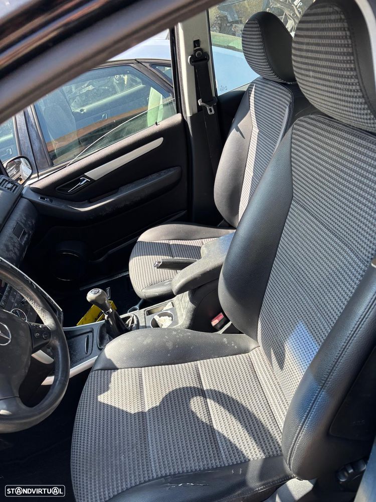 Mercedes Class A150 de 2008 para peças - 9