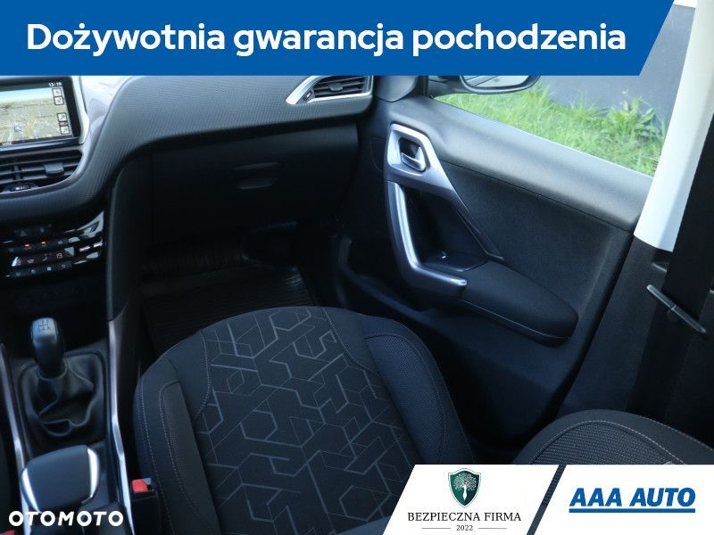 Peugeot 2008 - 9