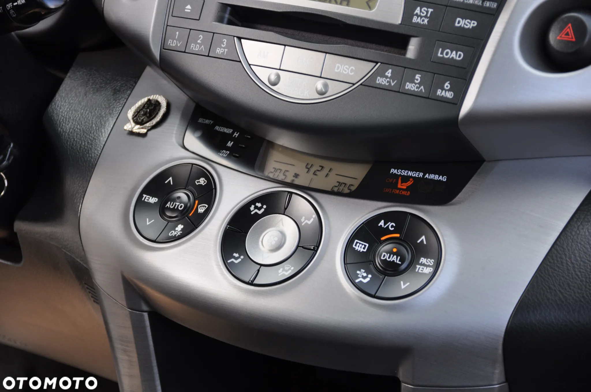 Toyota RAV4 2.0 4x4 Automatik Executive - 25