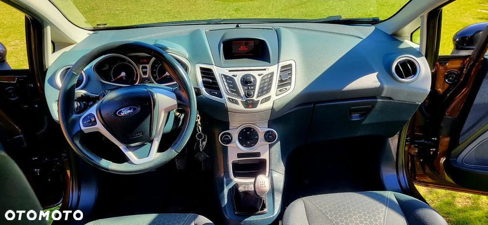 Ford Fiesta 1.25 Titanium EU5 - 12