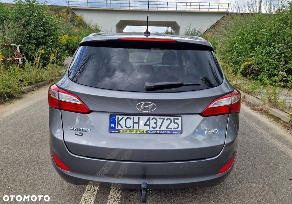Hyundai i30 blue Kombi 1.6 GDi Style - 7