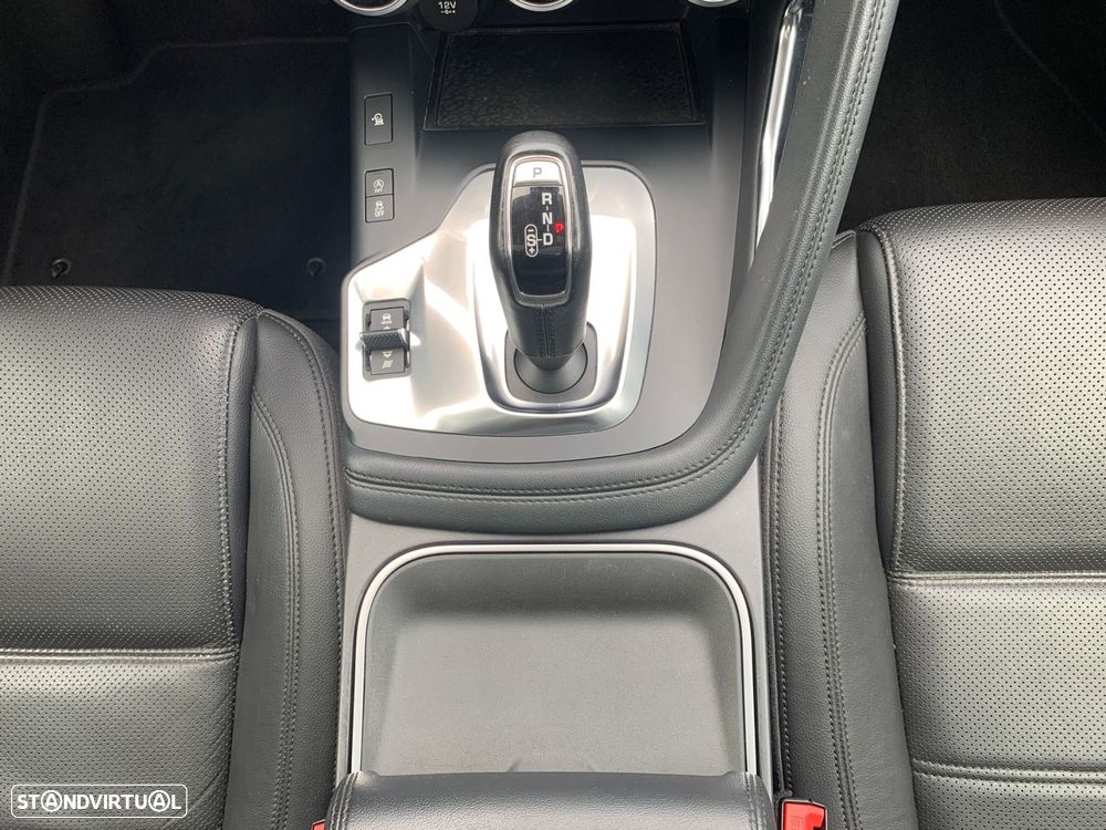 Jaguar E-Pace 2.0 P250 R-Dynamic S AWD Aut. - 28