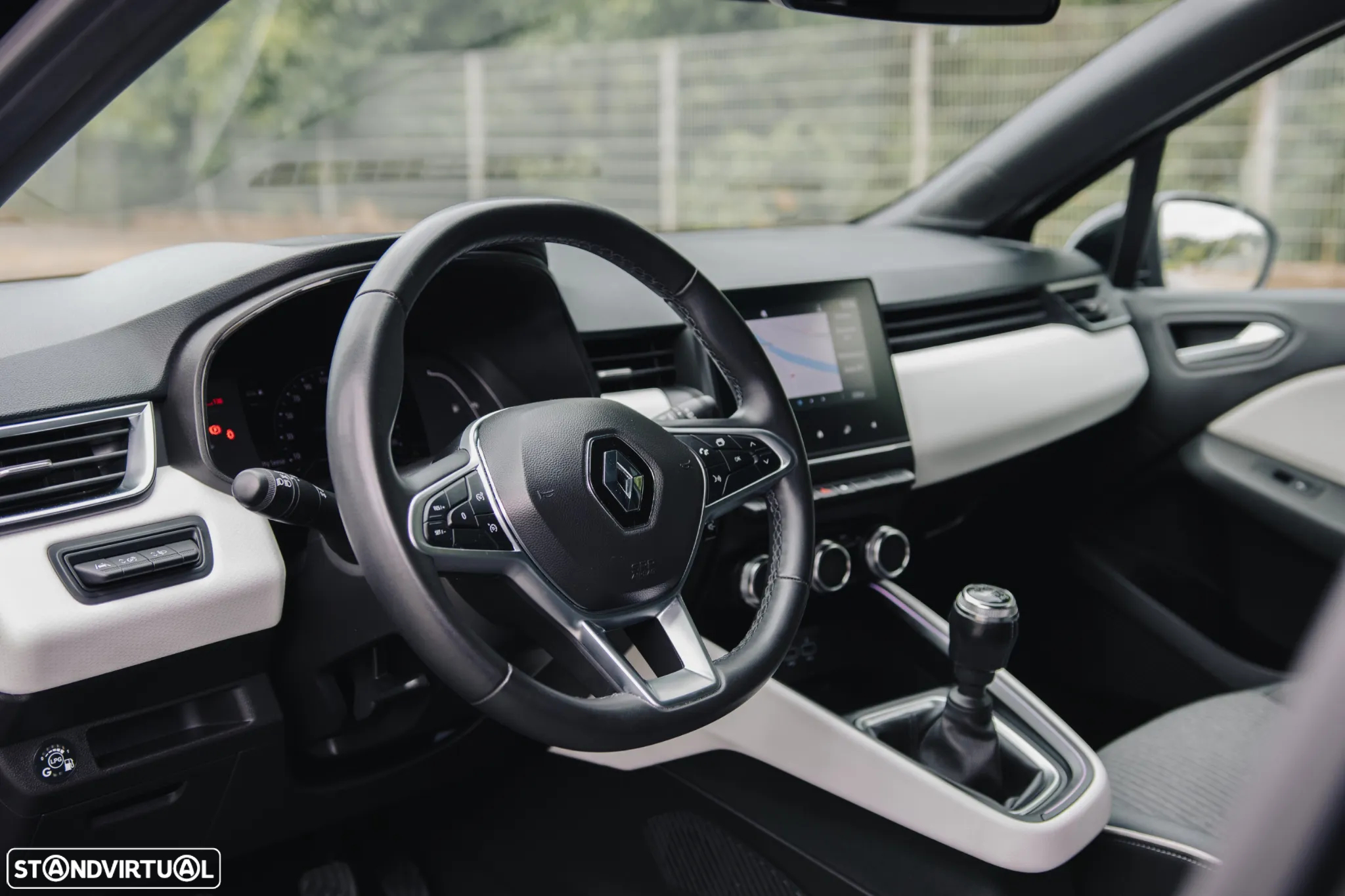 Renault Clio 1.0 TCe Intens Bi-Fuel - 13