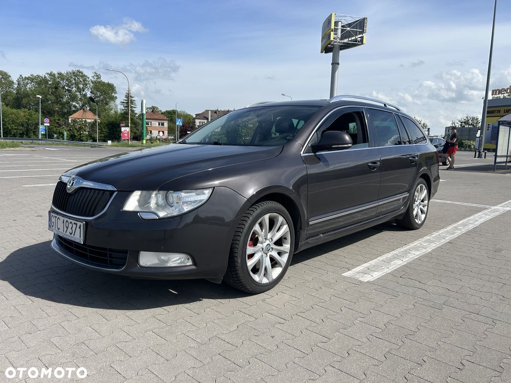 Skoda Superb 2.0 TDI Platinum DSG - 1