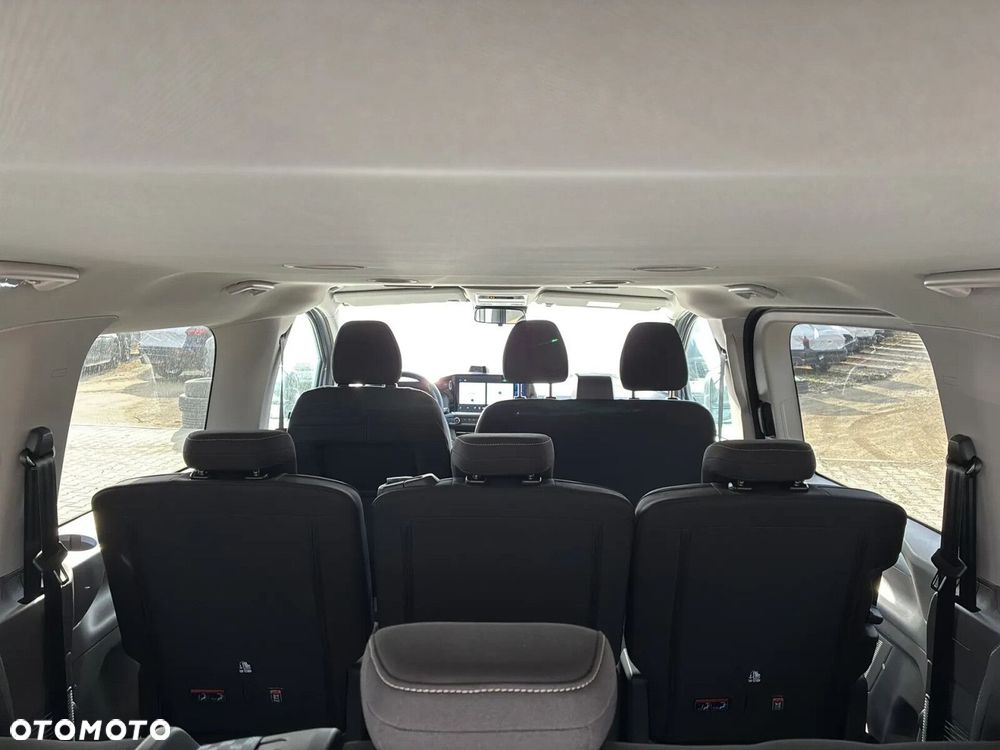 Volkswagen Caravelle - 39
