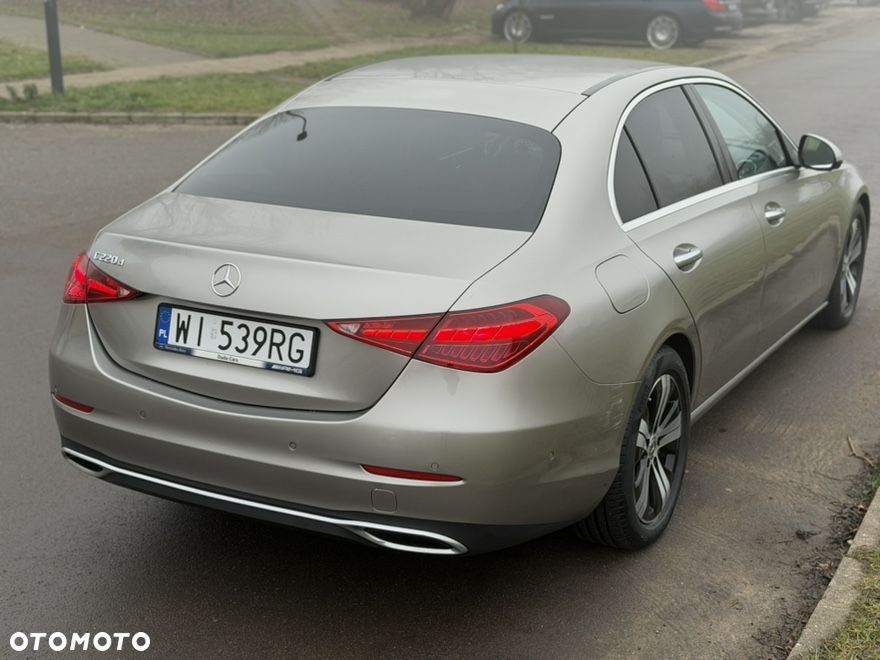 Mercedes-Benz Klasa C 220 d 9G-TRONIC - 13