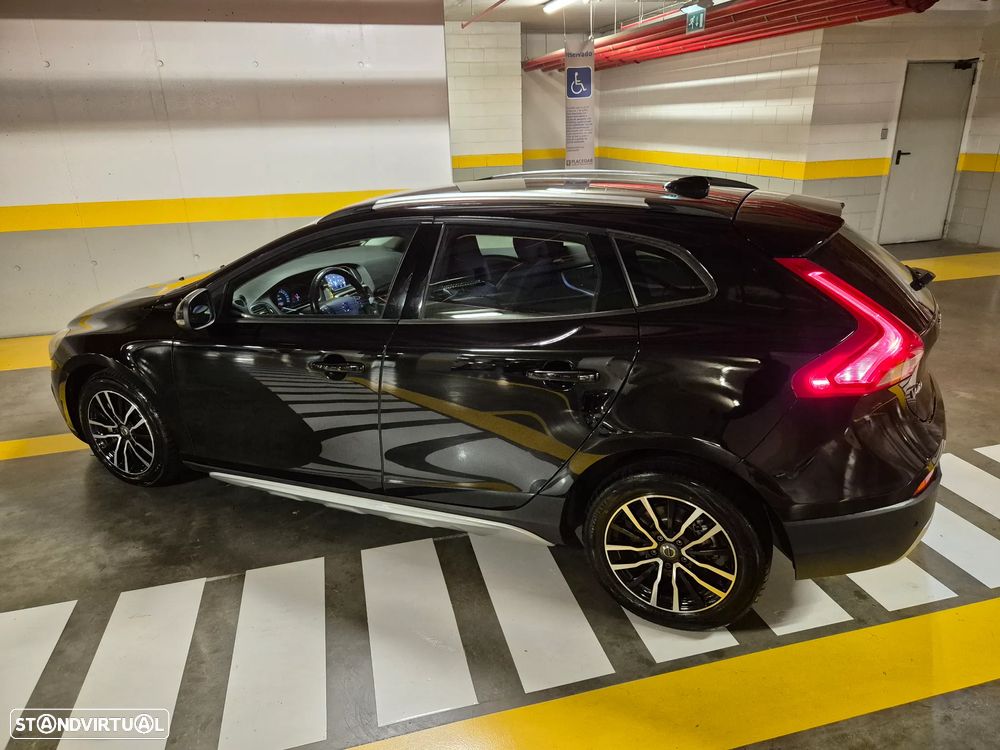 Volvo V40 Cross Country 2.0 D2 Summum - 20