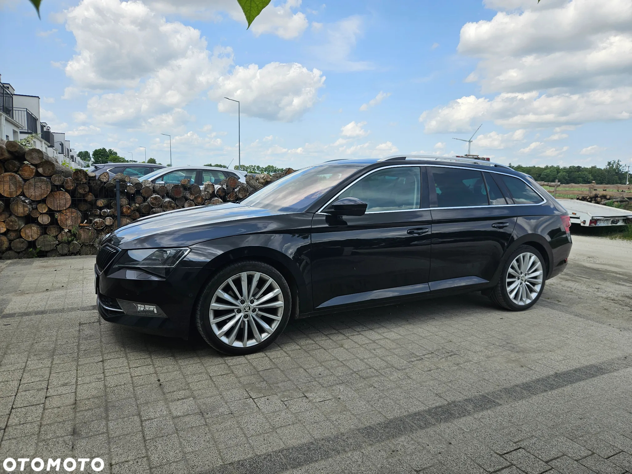Skoda Superb Combi 2.0 TDI DSG Premium Edition - 8