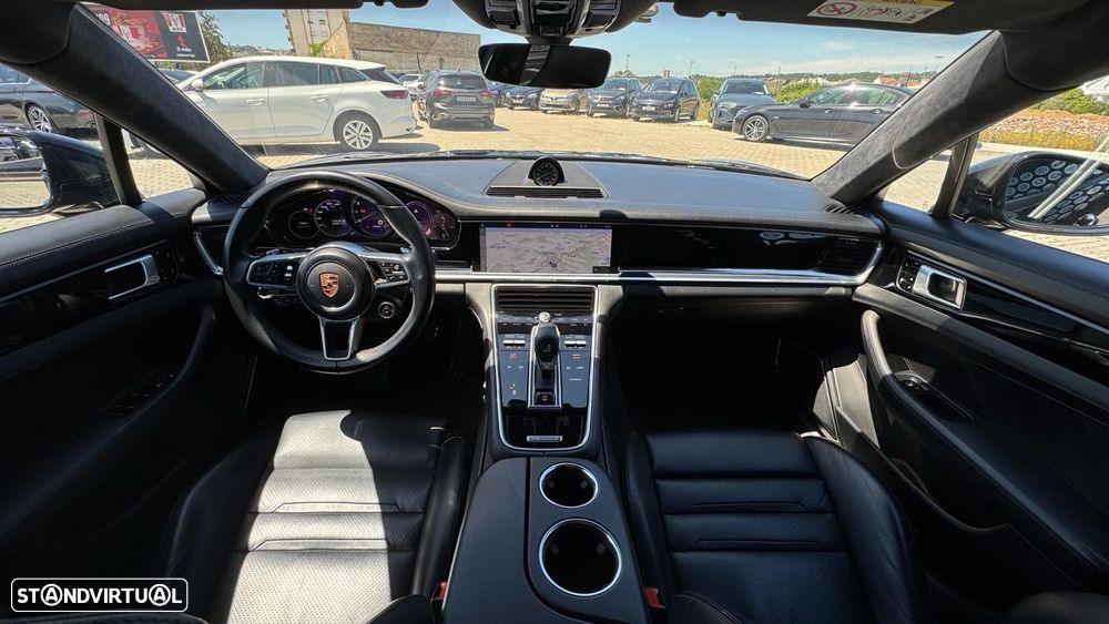 Porsche Panamera 4 E-Hybrid - 5