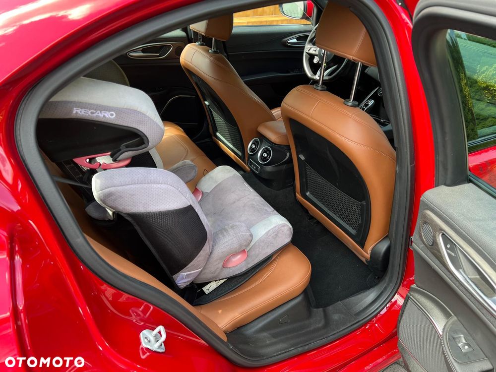 Alfa Romeo Giulia 2.0 Turbo TI Q4 - 4