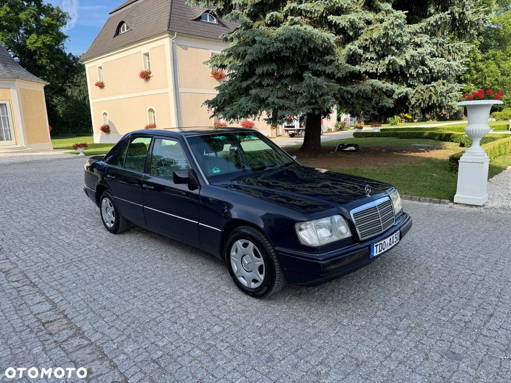 Mercedes-Benz Klasa E 220 - 2