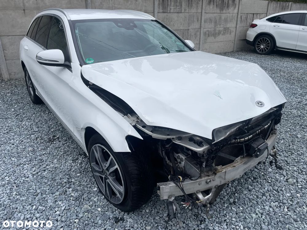 Mercedes-Benz Klasa C 300 d 4Matic 9G-TRONIC Avantgarde - 10