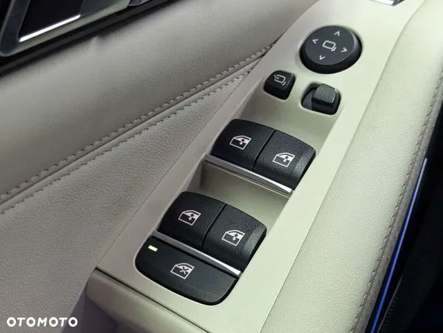 BMW X5 xDrive40i xLine - 9