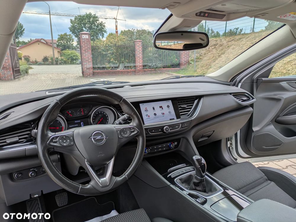 Opel Insignia 2.0 CDTI Exclusive S&S - 29