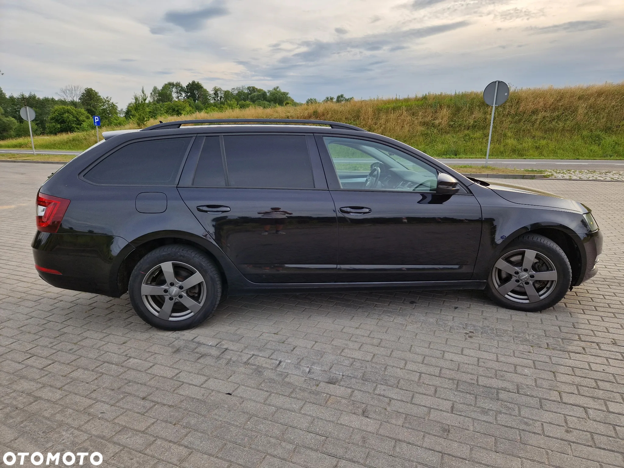 Skoda Octavia Combi 1.8 TSI 4x4 DSG Ambition - 6