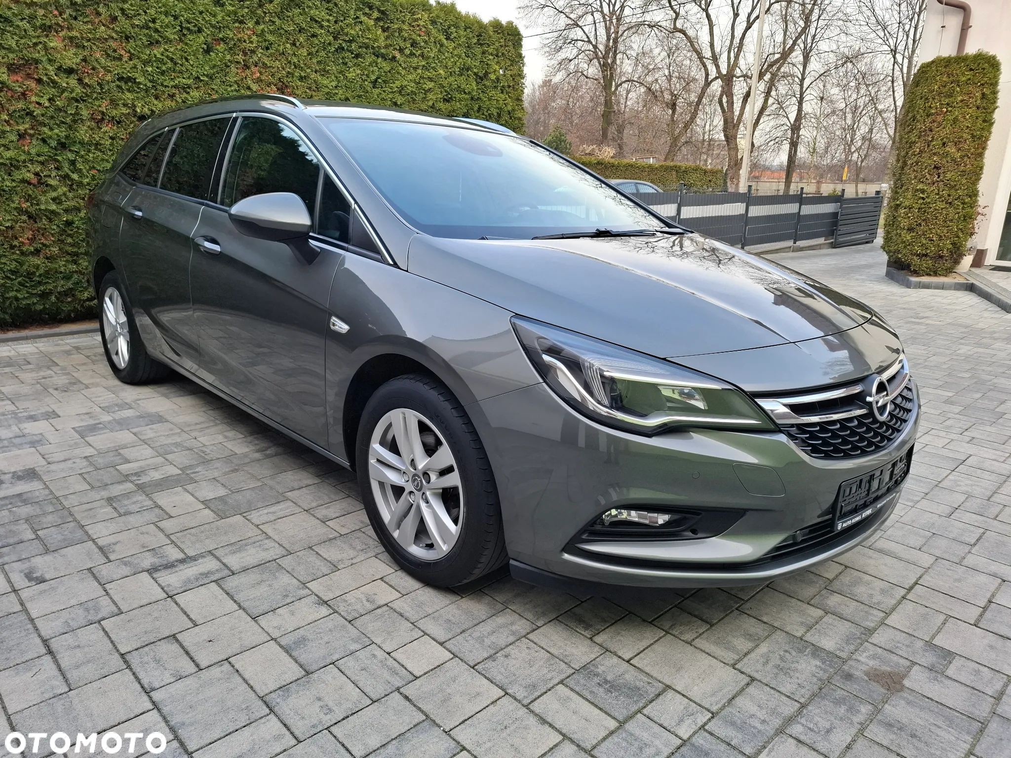 Opel Astra - 1