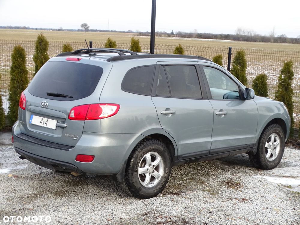 Hyundai Santa Fe - 4