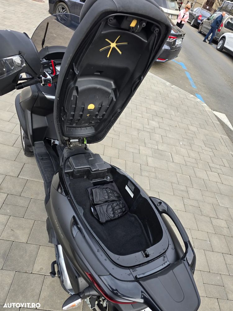 Piaggio MP3 500 Sport ABS - 10
