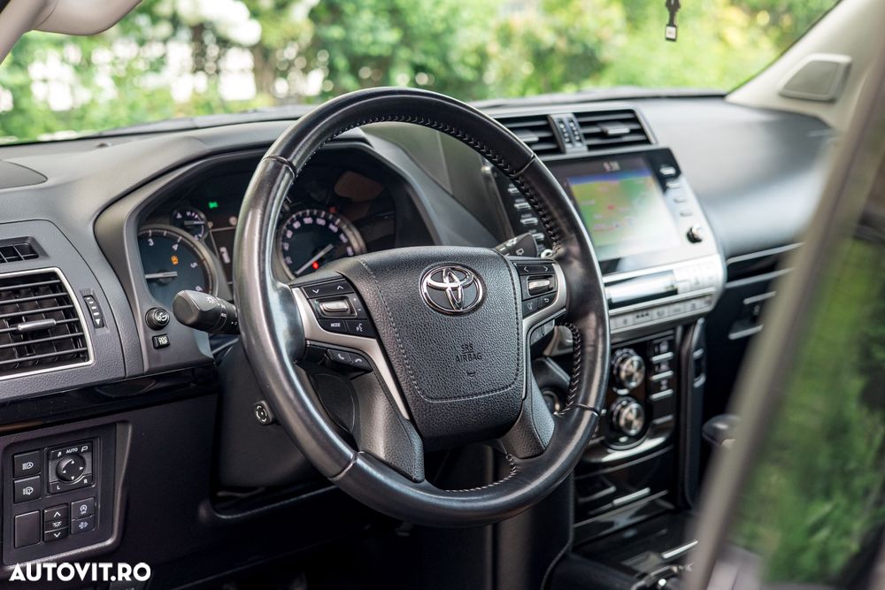 Toyota Land Cruiser 2.8 D-4D Automatik TEC-Edition - 12