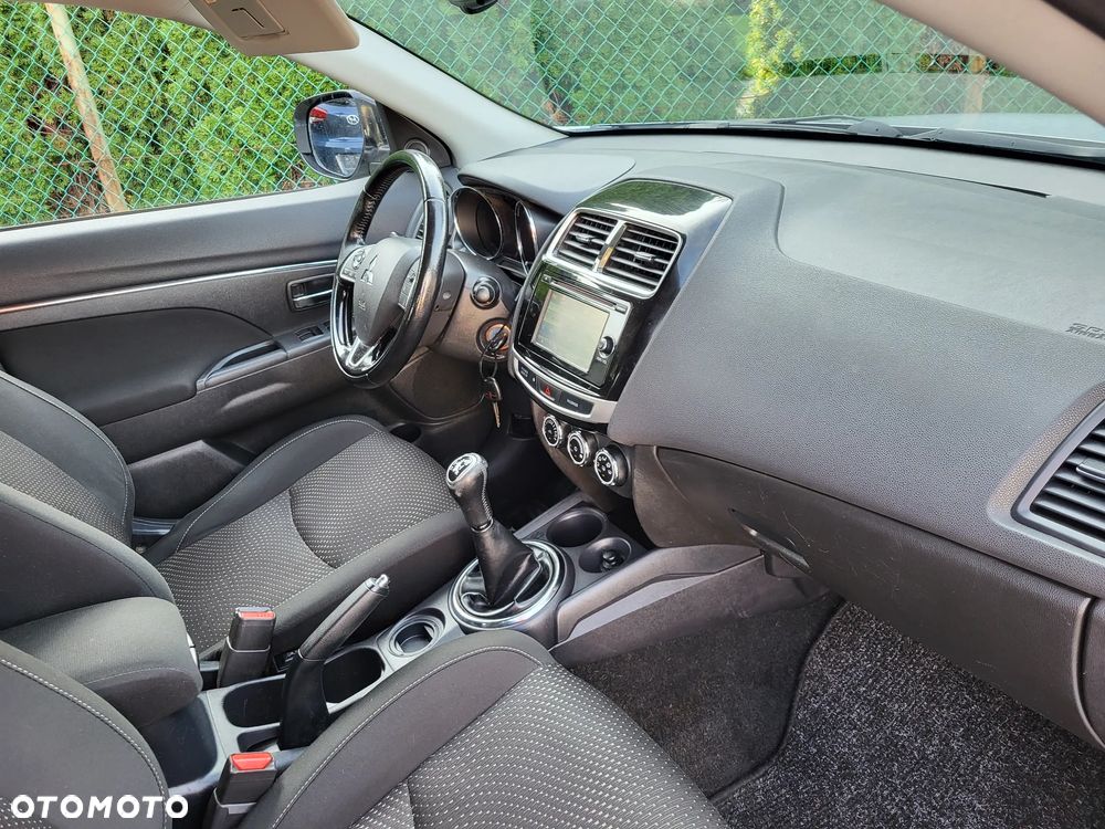 Mitsubishi ASX 1.6 2WD Plus - 19