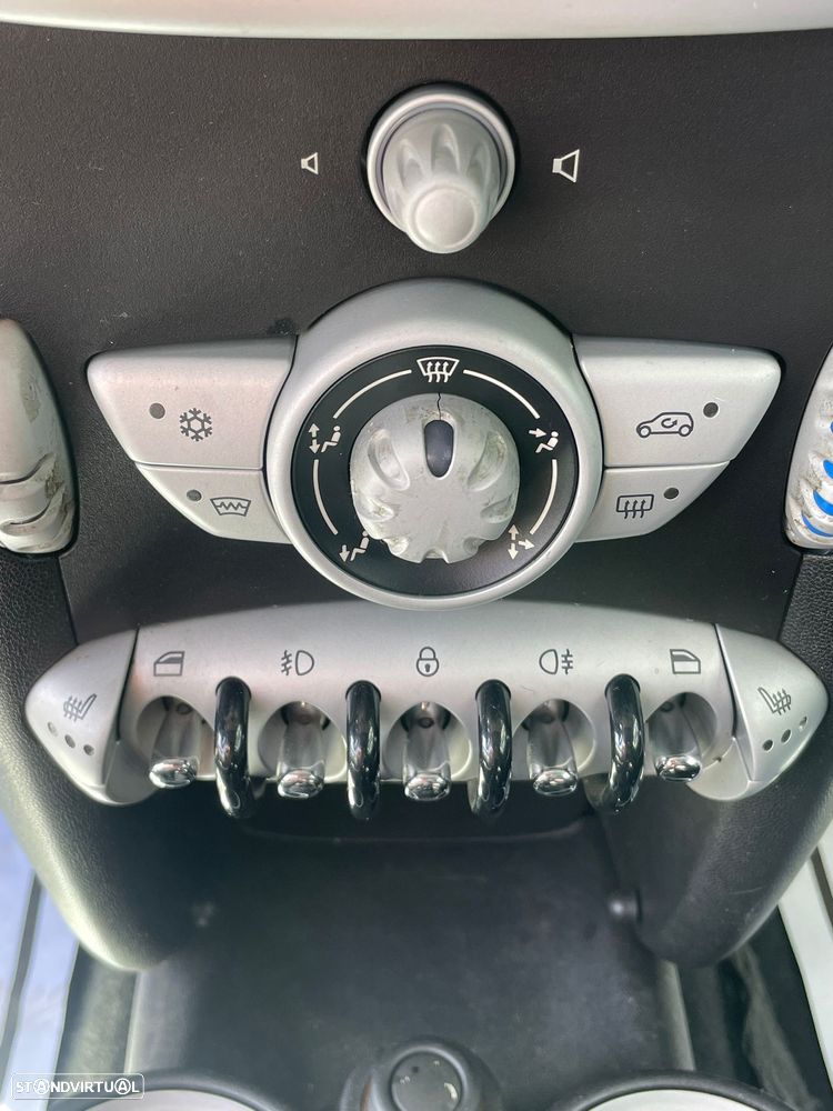 MINI 3 Portas Cooper D - 12