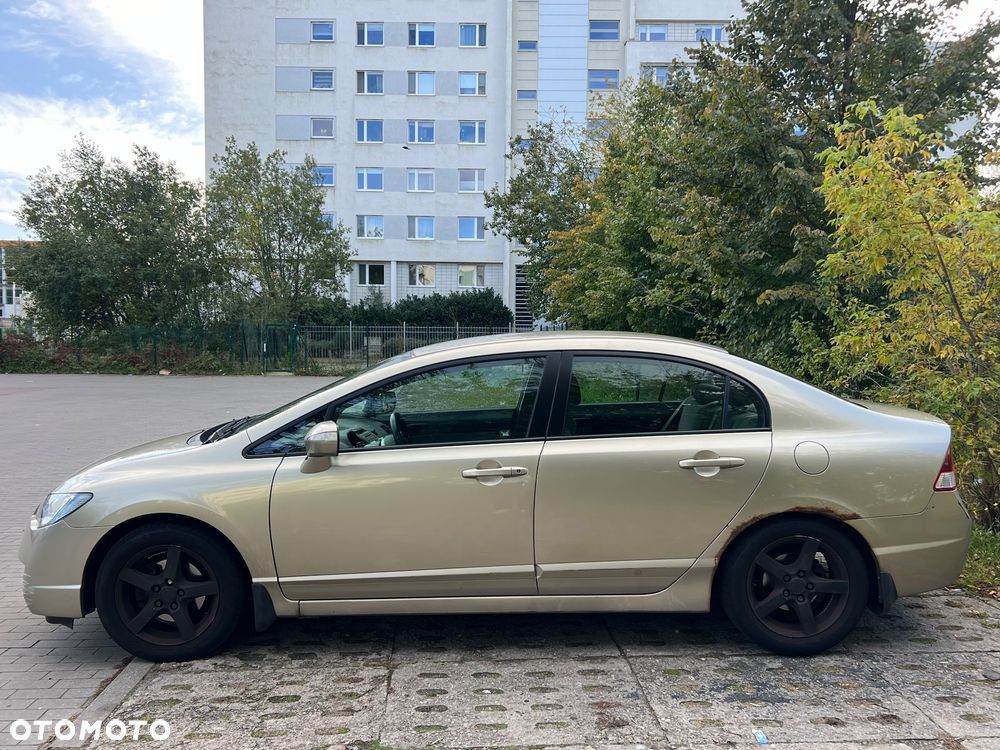 Honda Civic 1.8 Comfort - 3