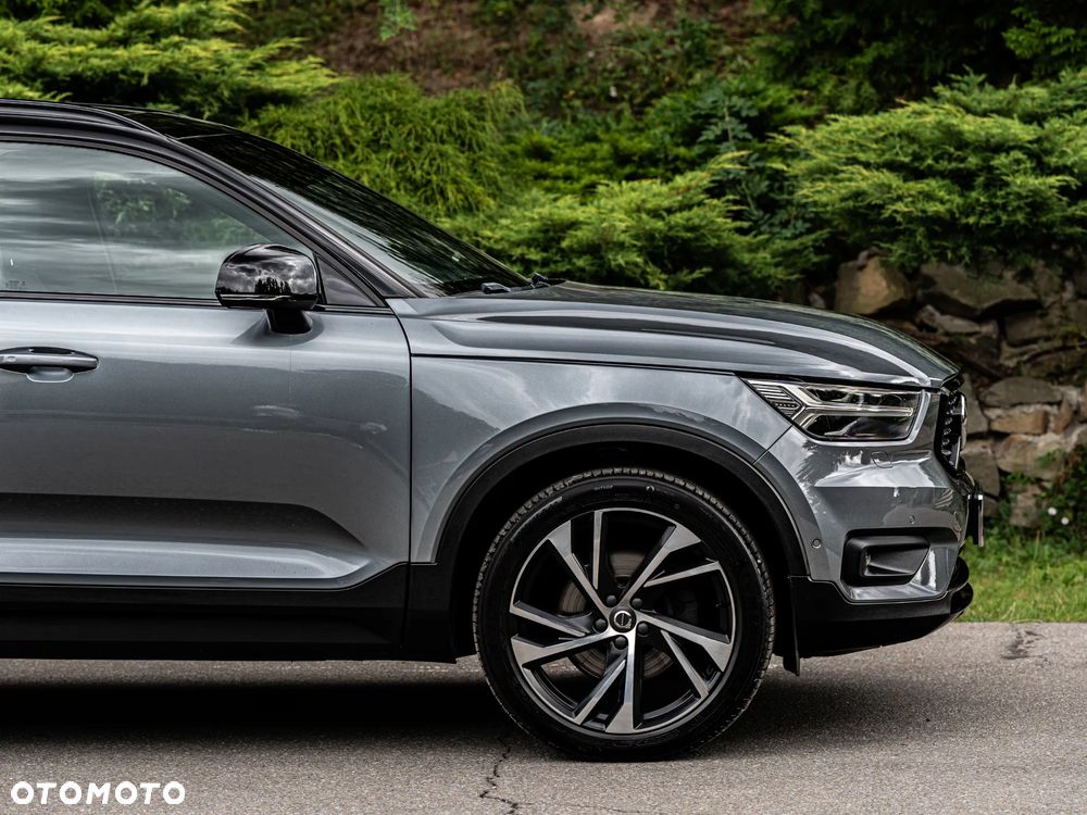 Volvo XC 40 D4 AWD R-Design - 9