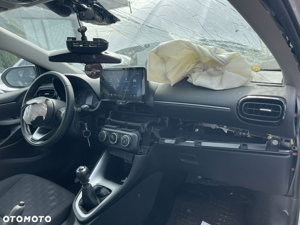 Toyota Yaris 1.5 Active - 12