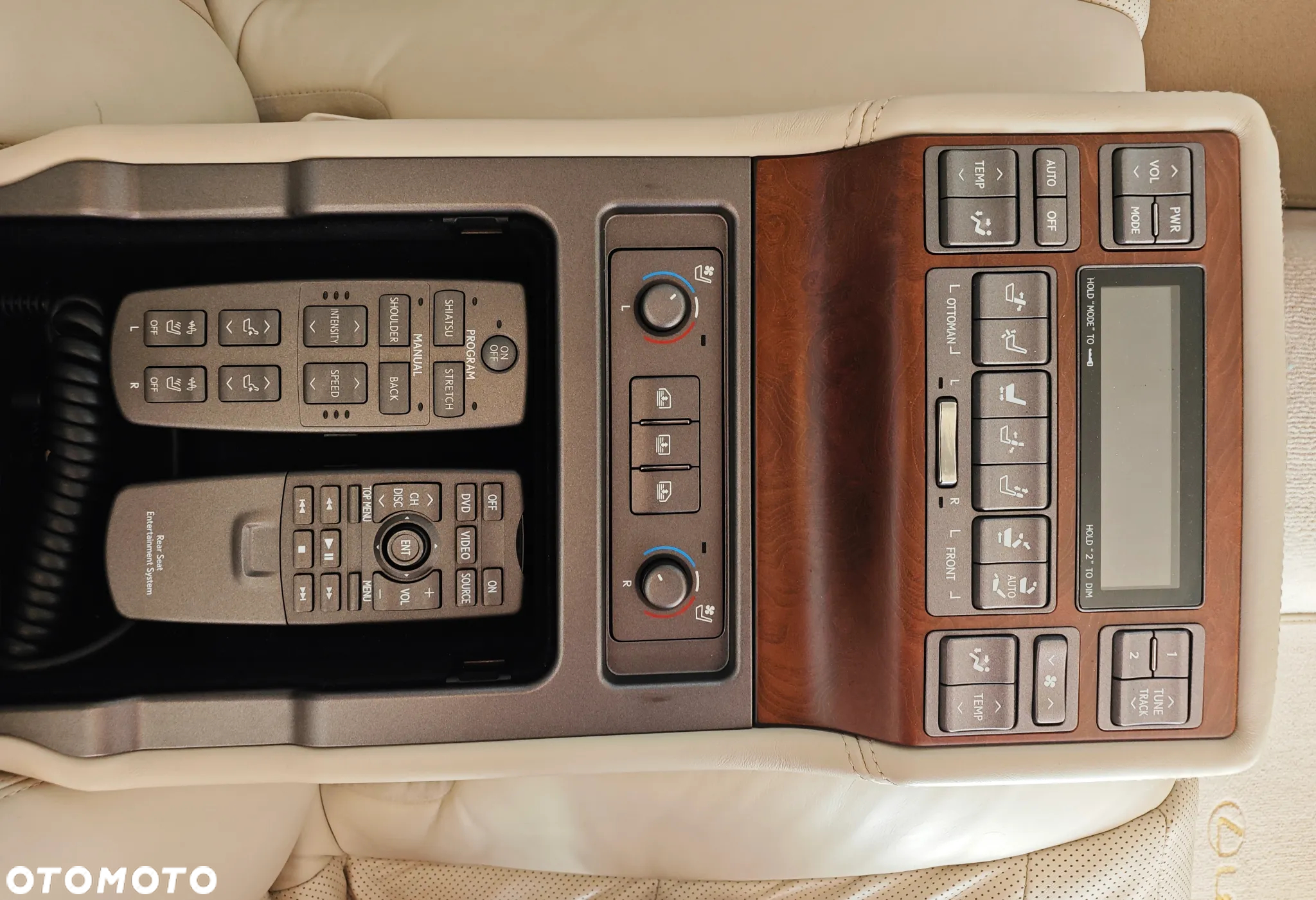 Lexus LS 600h L Superior - 29