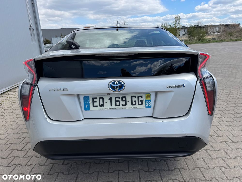 Toyota Prius - 35