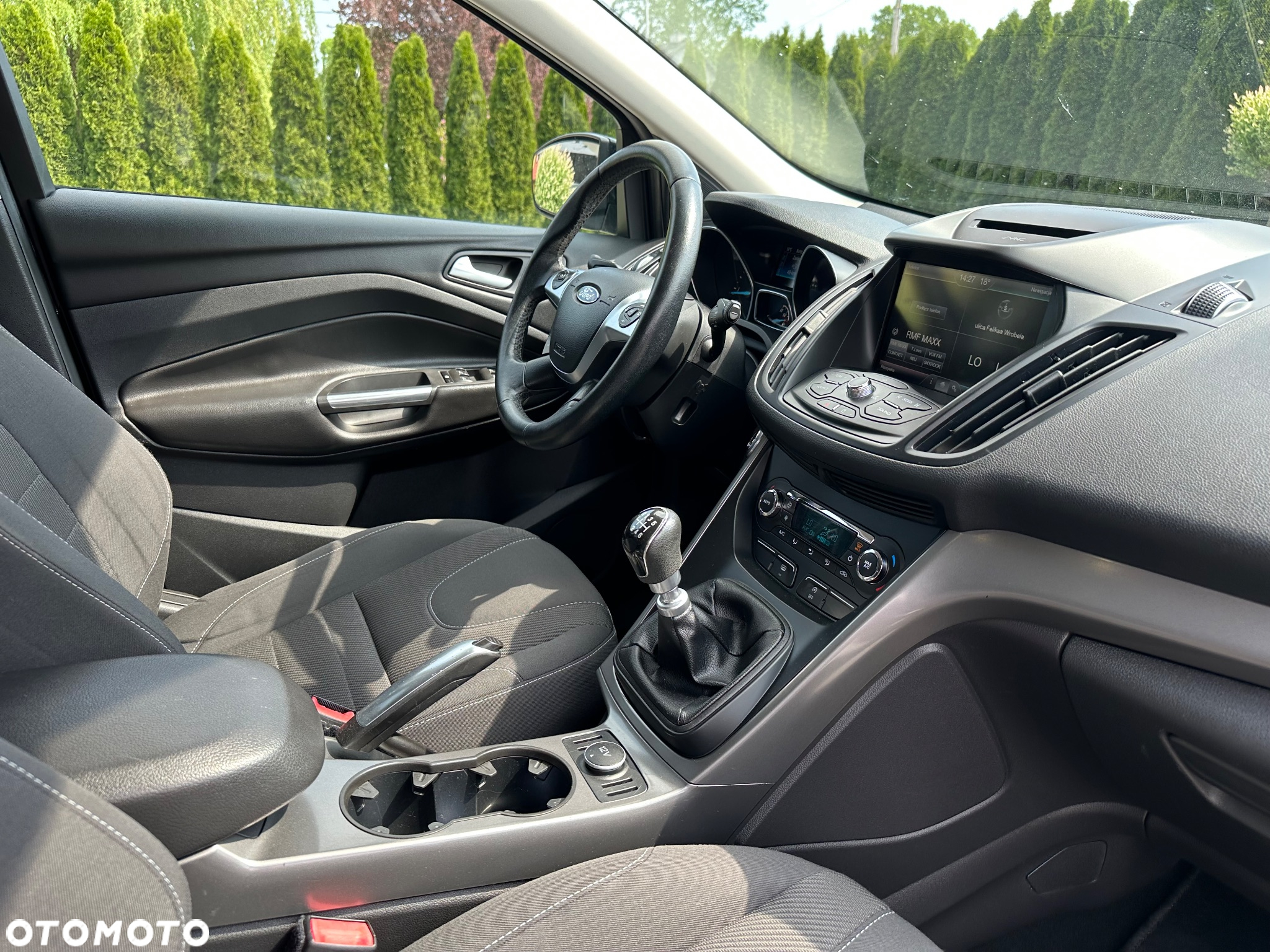 Ford Kuga 2.0 TDCi 2x4 SYNC - 32