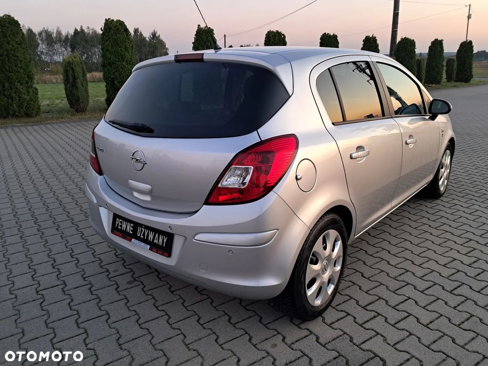 Opel Corsa 1.4 16V Edition 111 Jahre - 9