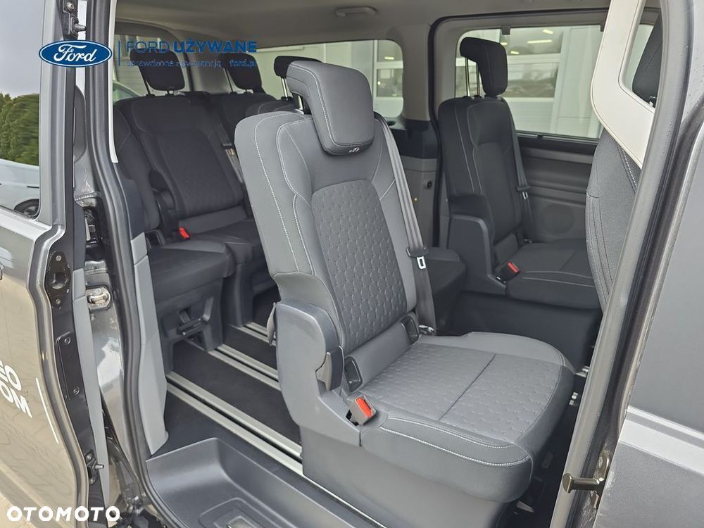 Ford Tourneo Custom - 8