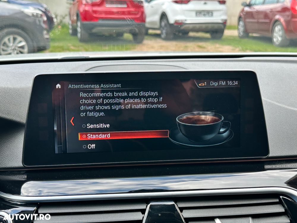 BMW Seria 5 520d Aut. - 30