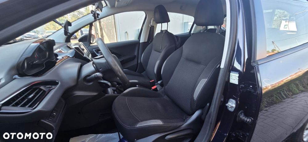 Peugeot 208 1.2 PureTech GPF Signature S&S - 7